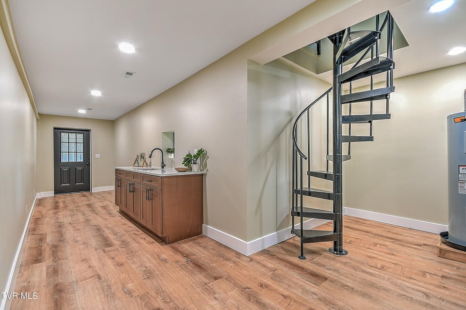 Photo #48: 331 Edgefield Road