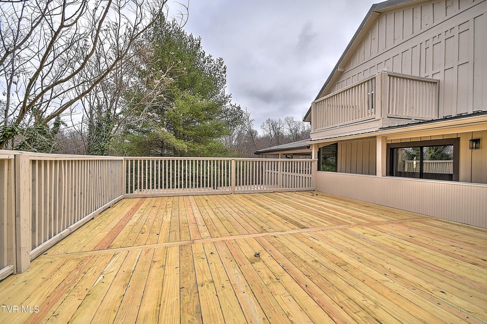 Photo #58: 331 Edgefield Road