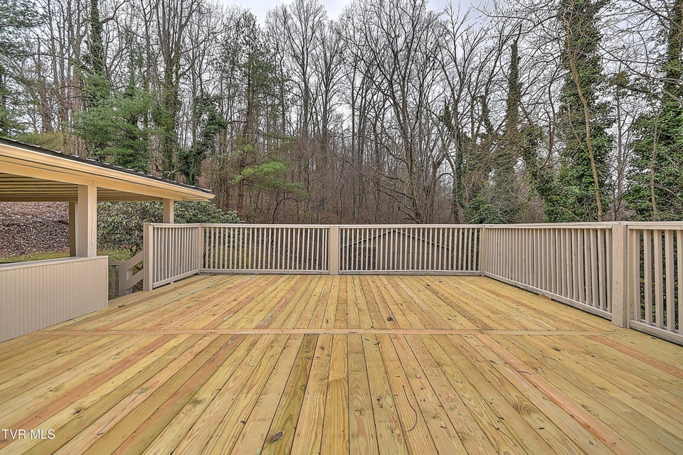 Photo #59: 331 Edgefield Road