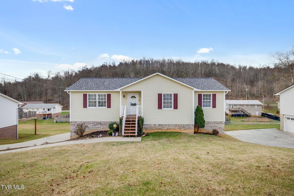 Photo #2: 227 Mountain View Drive