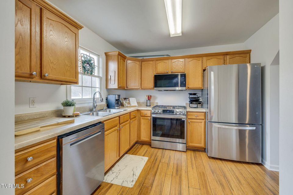 Photo #10: 227 Mountain View Drive