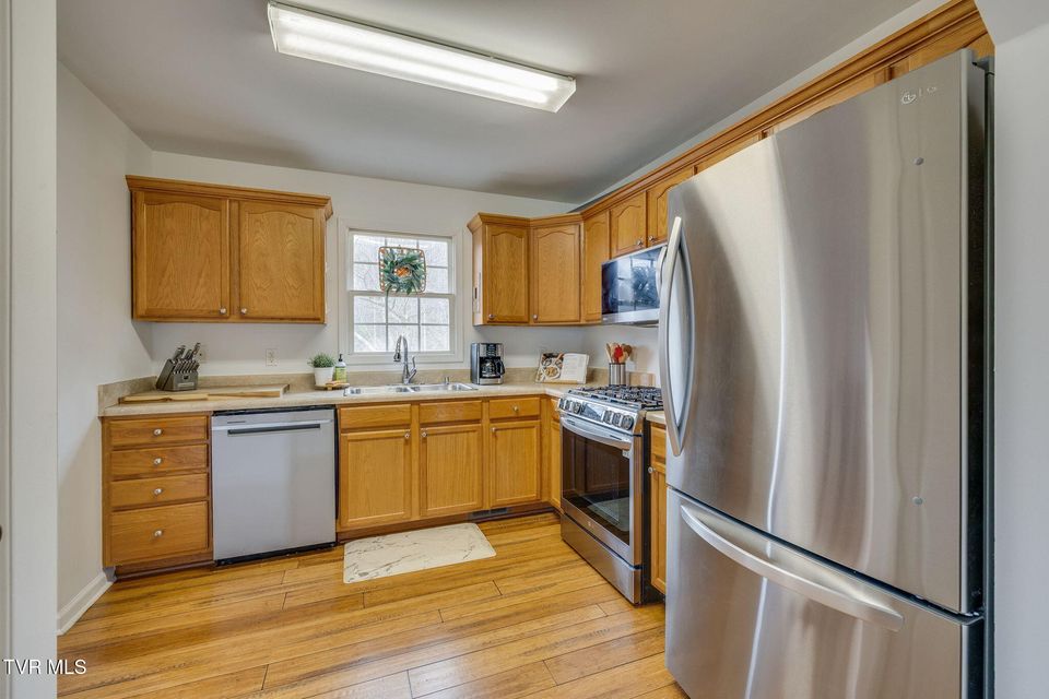 Photo #11: 227 Mountain View Drive