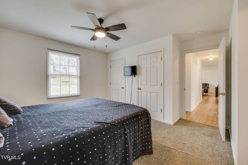 Photo #14: 227 Mountain View Drive