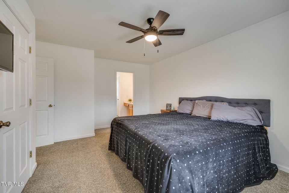 Photo #15: 227 Mountain View Drive