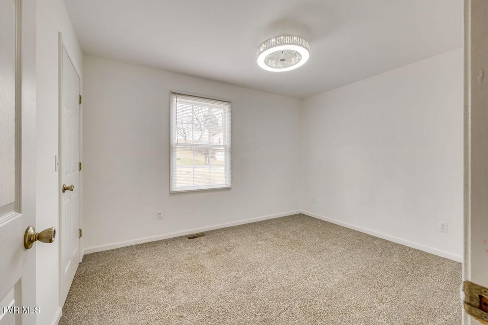 Photo #17: 227 Mountain View Drive