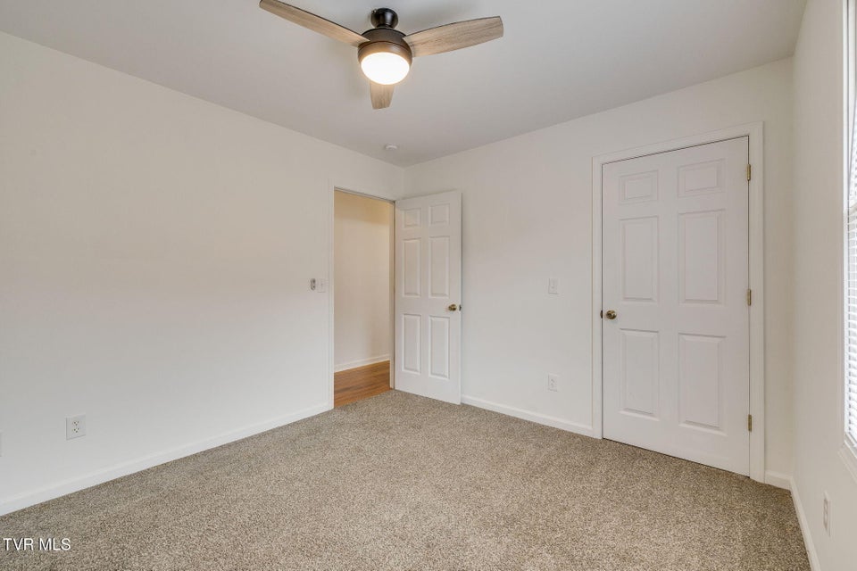 Photo #21: 227 Mountain View Drive