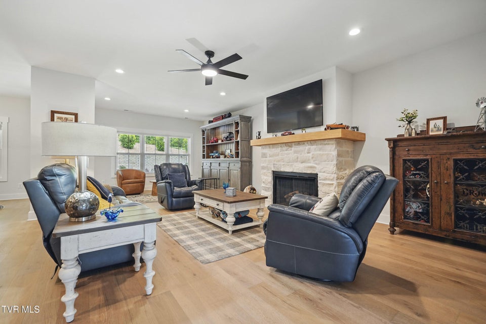 Photo #13: 235 Winston Place