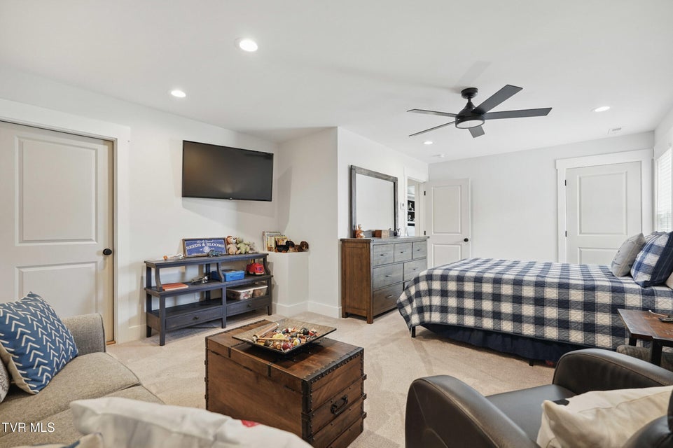 Photo #40: 235 Winston Place