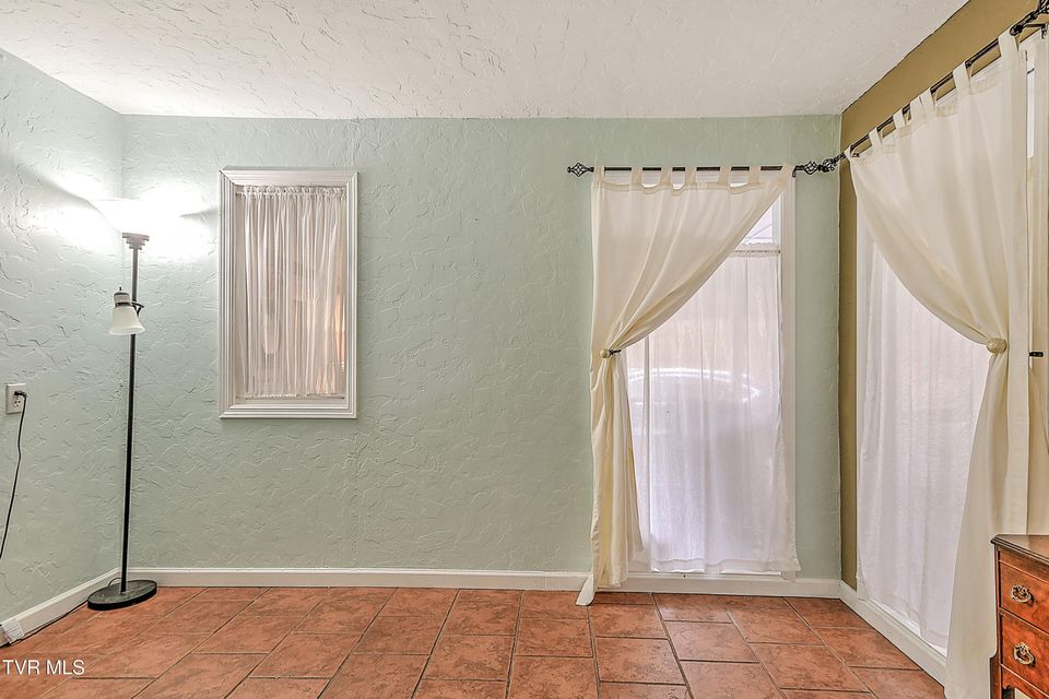 Photo #4: 175 Brooklawn Drive