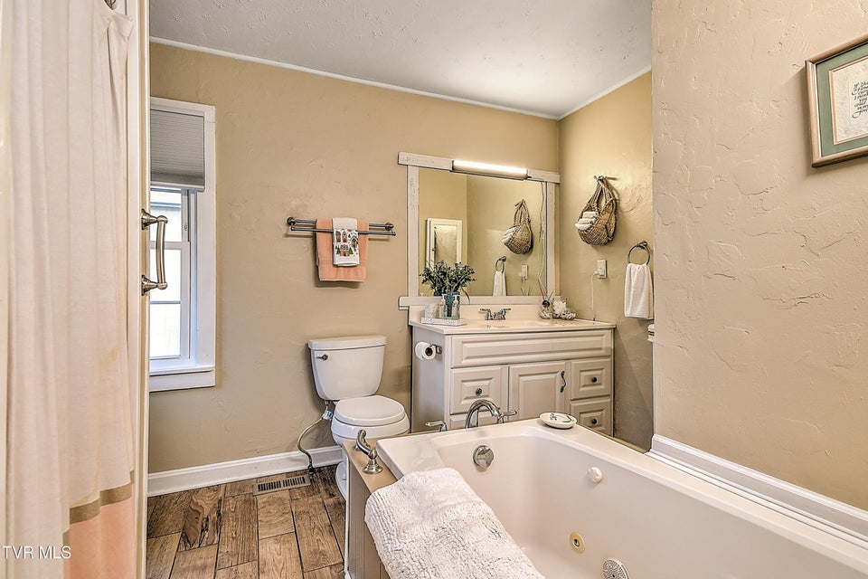 Photo #7: 175 Brooklawn Drive