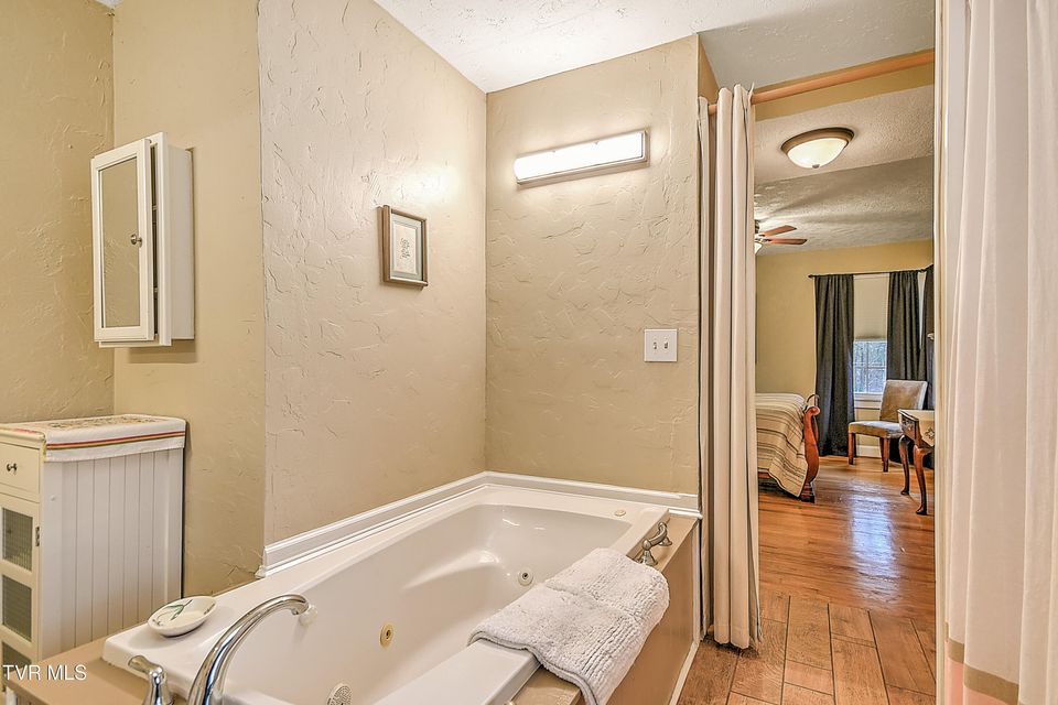 Photo #8: 175 Brooklawn Drive