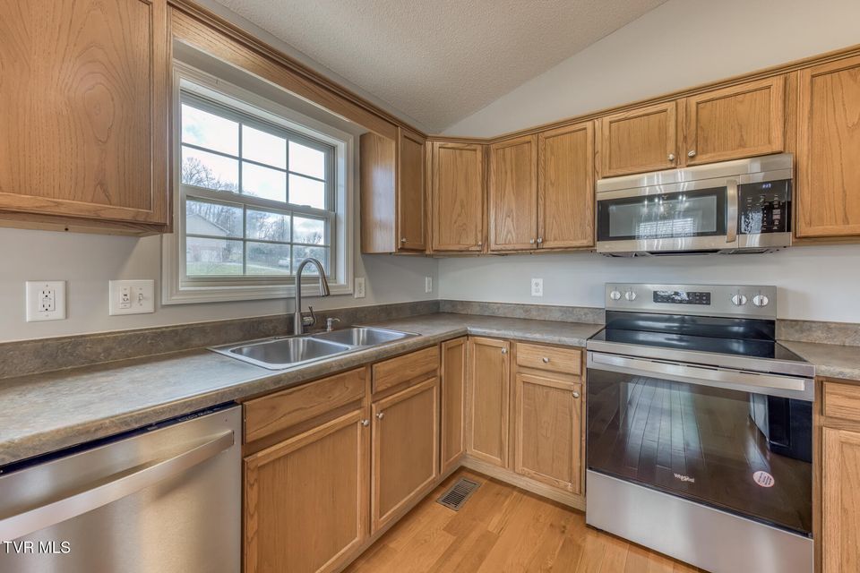 Photo #15: 384 Ford Creek Road