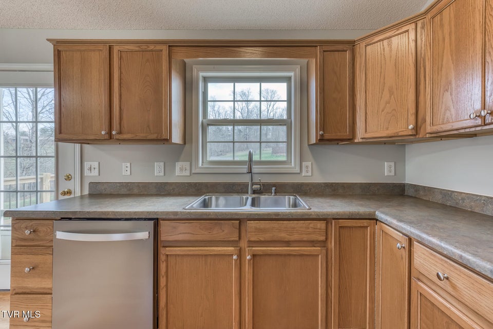 Photo #16: 384 Ford Creek Road