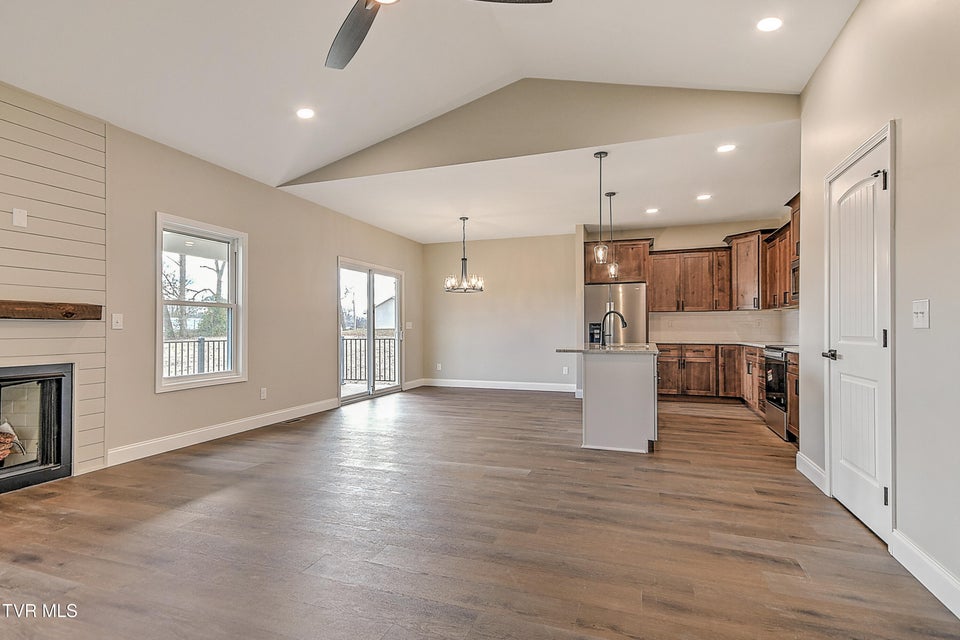 Photo #9: 514 Deborahs Way