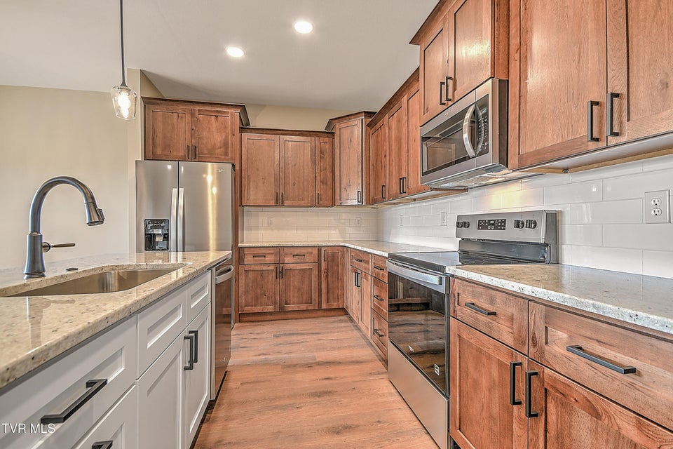 Photo #17: 514 Deborahs Way