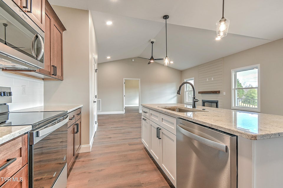 Photo #19: 514 Deborahs Way