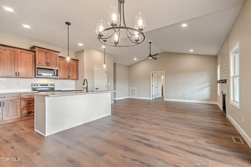 Photo #21: 514 Deborahs Way