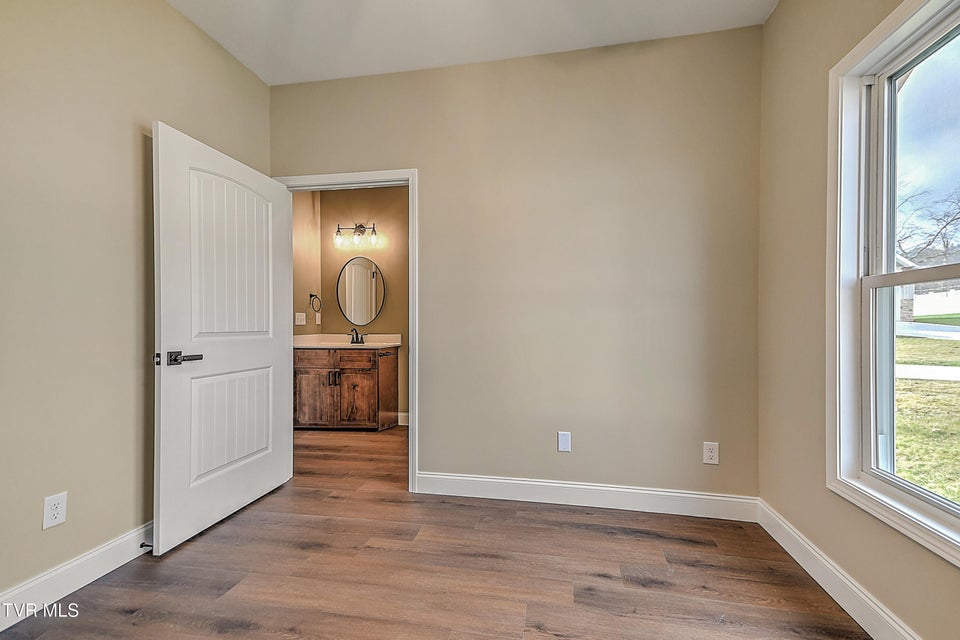 Photo #32: 514 Deborahs Way