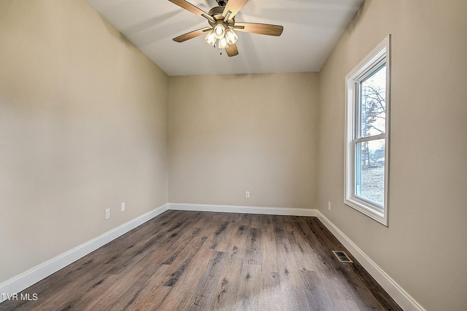 Photo #37: 514 Deborahs Way