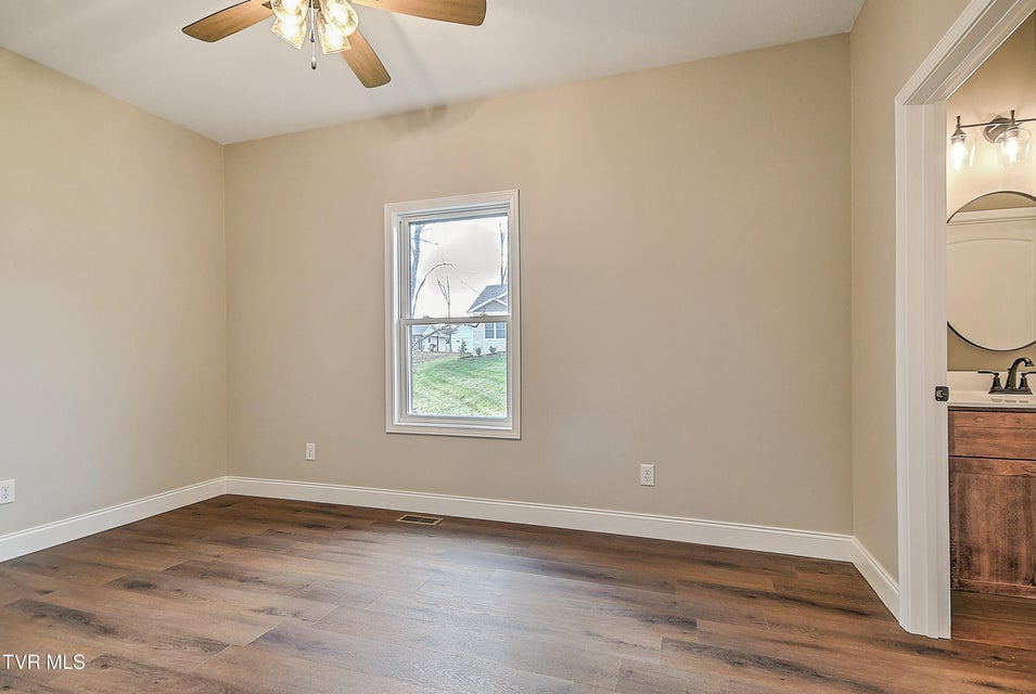 Photo #40: 514 Deborahs Way