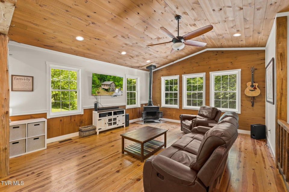 Photo #6: 108 Chock Creek Road