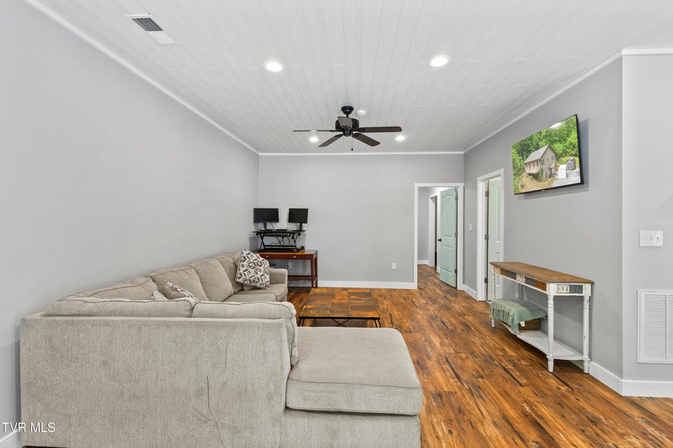 Photo #33: 108 Chock Creek Road