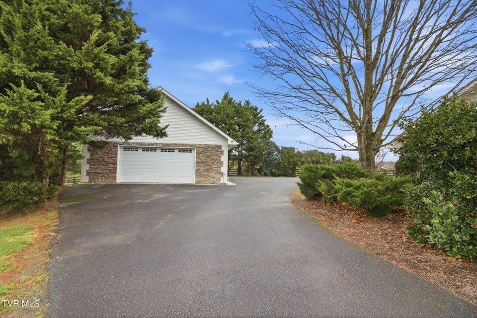 Photo #4: 22120 Flame Leaf Drive