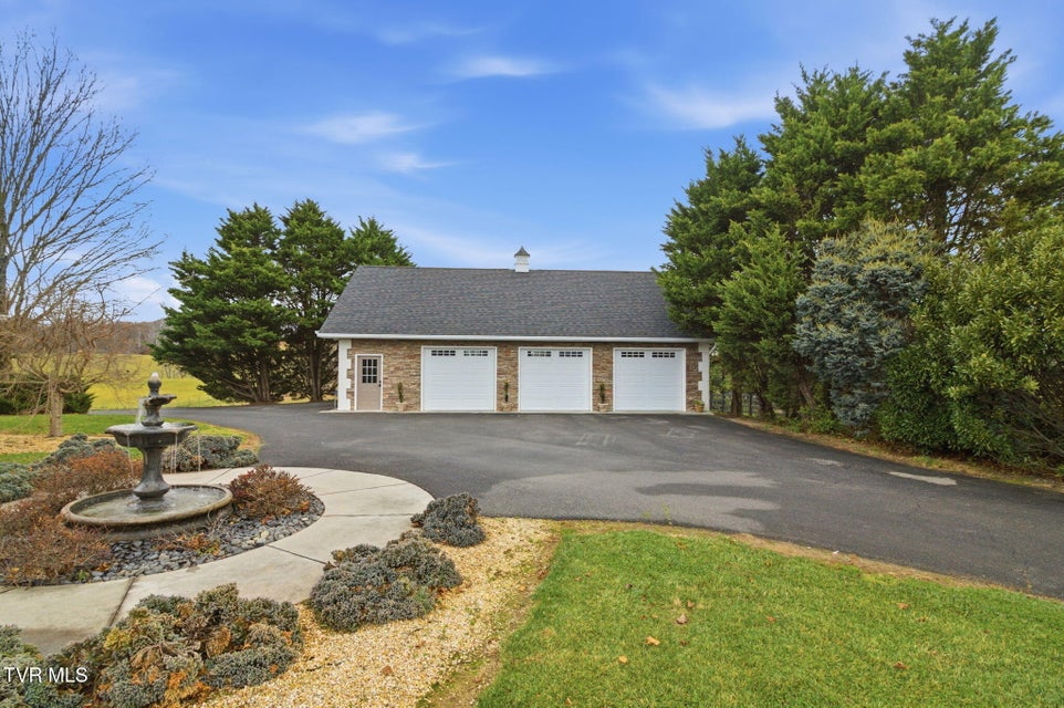 Photo #8: 22120 Flame Leaf Drive