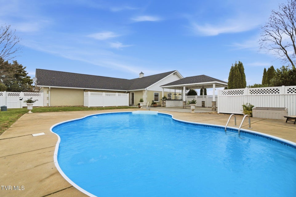 Photo #10: 22120 Flame Leaf Drive