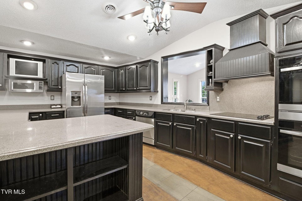 Photo #20: 22120 Flame Leaf Drive