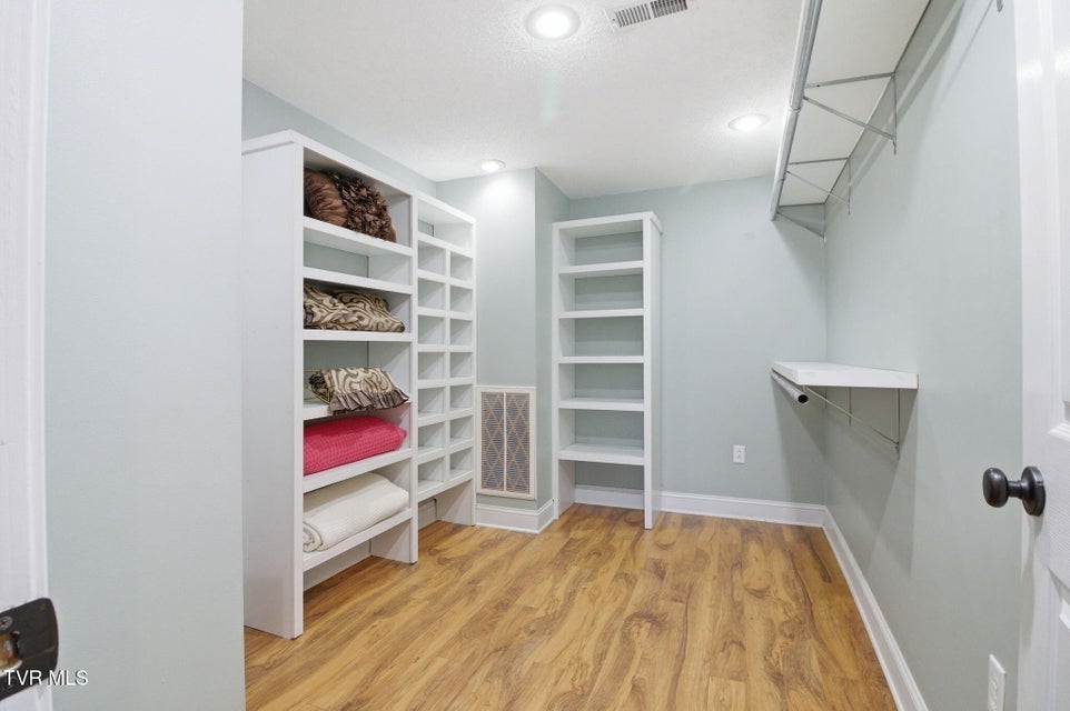 Photo #29: 22120 Flame Leaf Drive