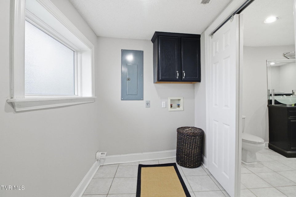 Photo #33: 22120 Flame Leaf Drive