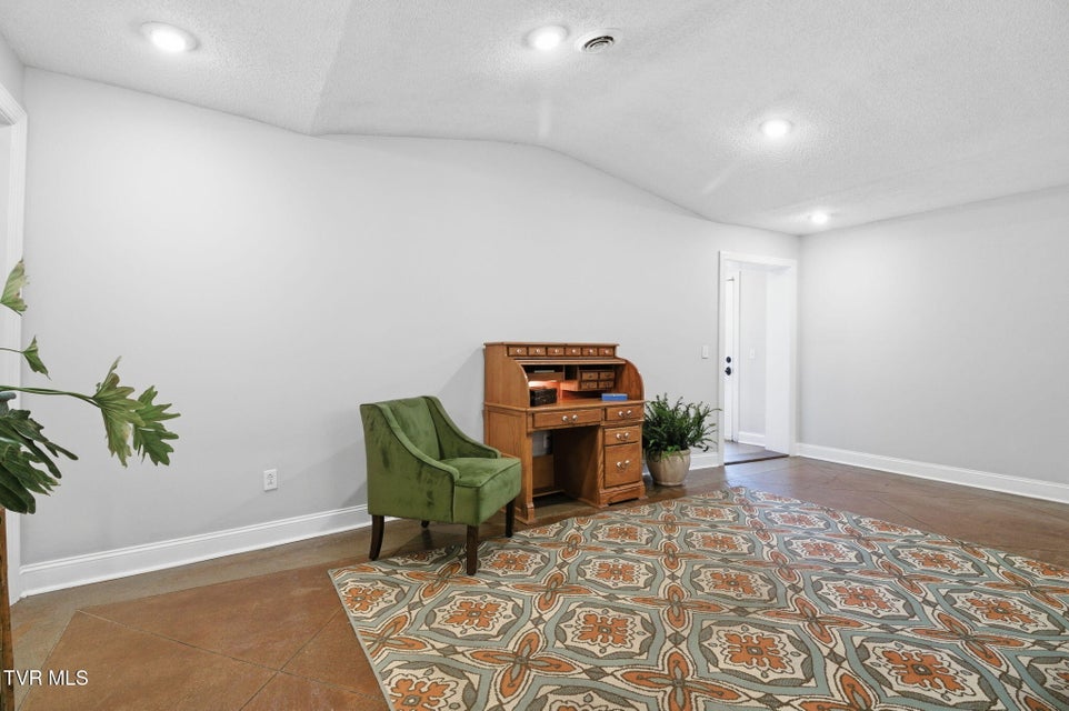 Photo #34: 22120 Flame Leaf Drive