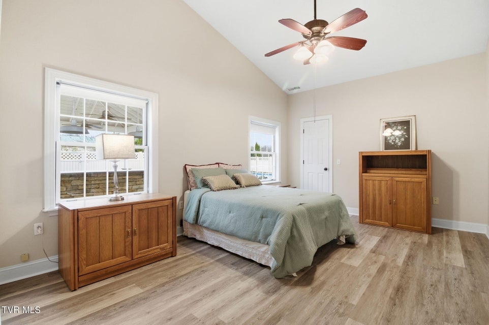 Photo #35: 22120 Flame Leaf Drive