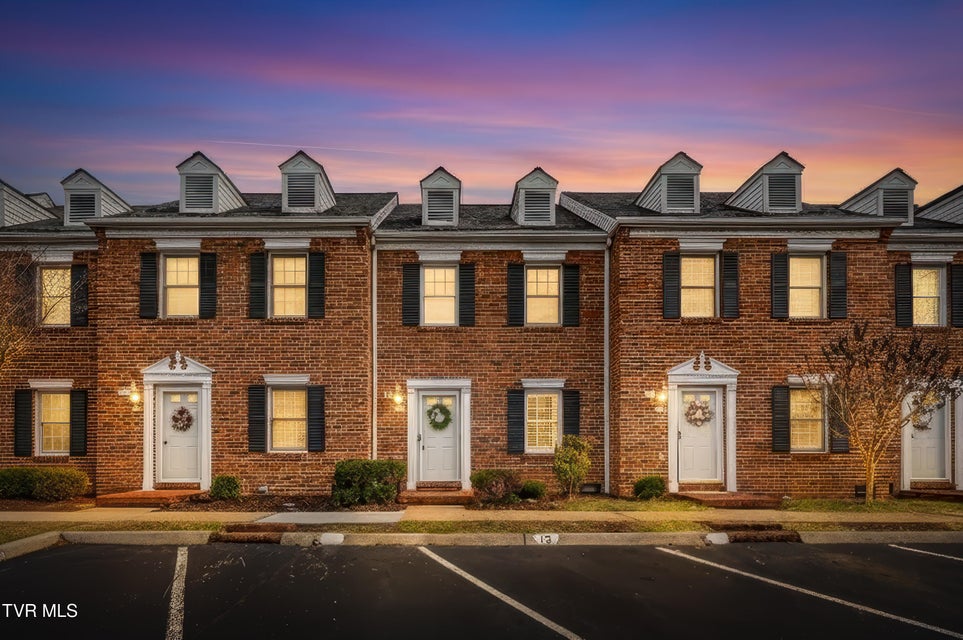 Photo #24: 400 Sunset Drive