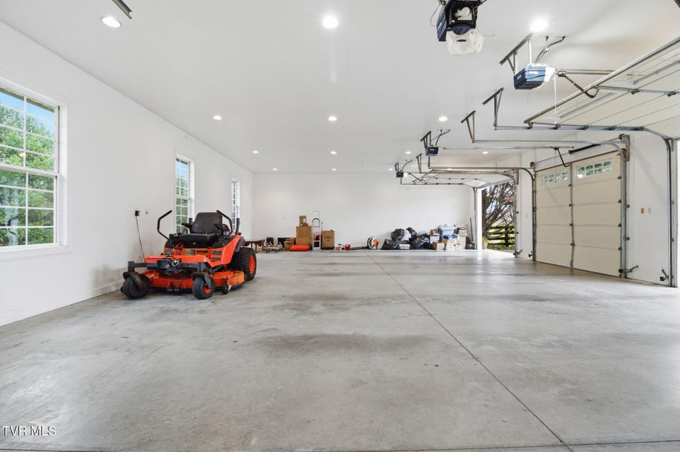 Photo #51: 22120 Flame Leaf Drive