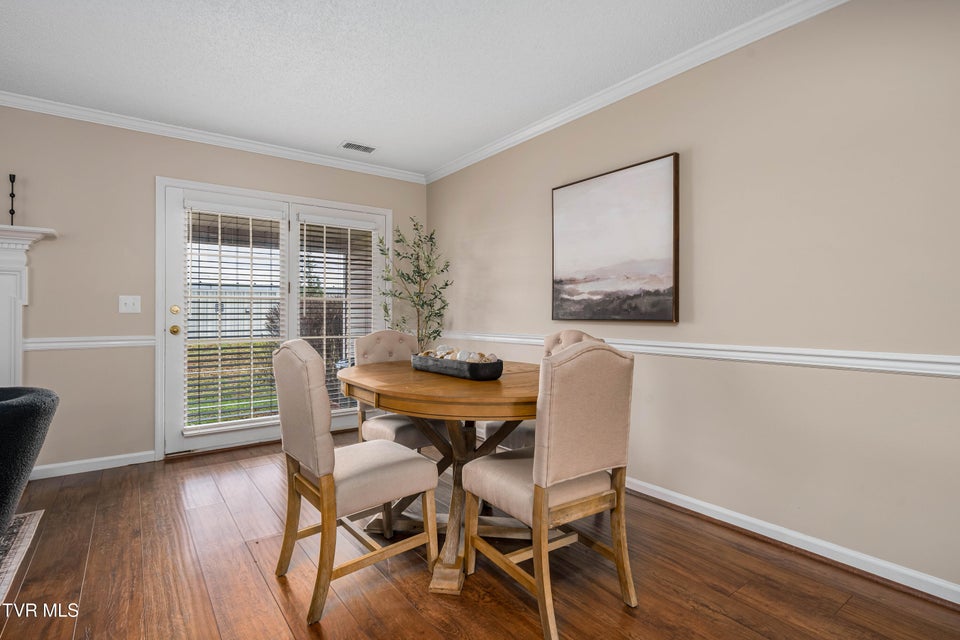 Photo #9: 400 Sunset Drive