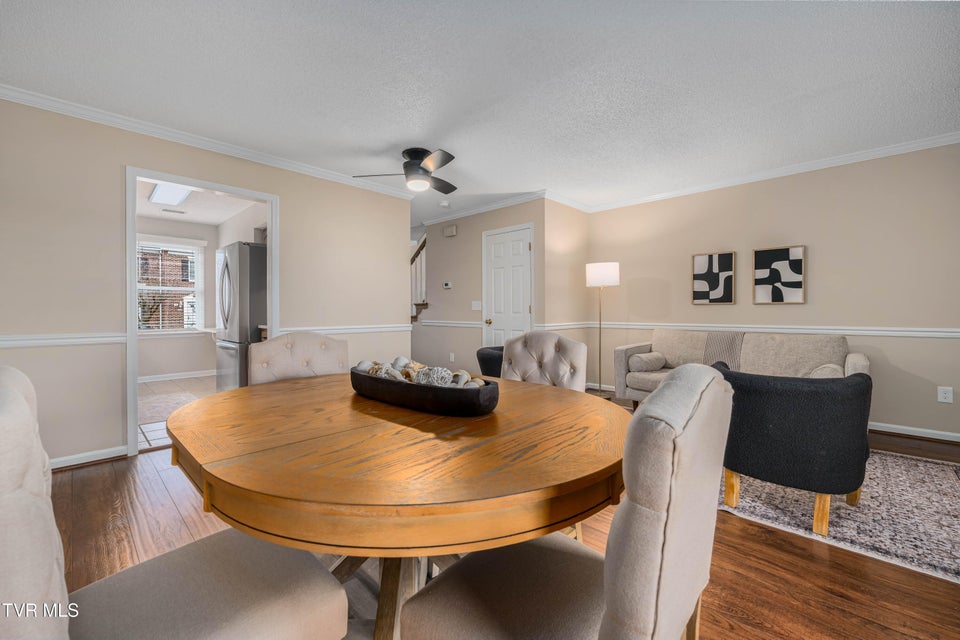 Photo #10: 400 Sunset Drive