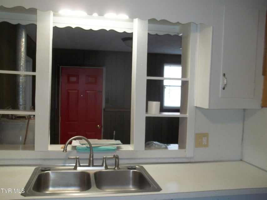 Photo #25: 164 Birch Street