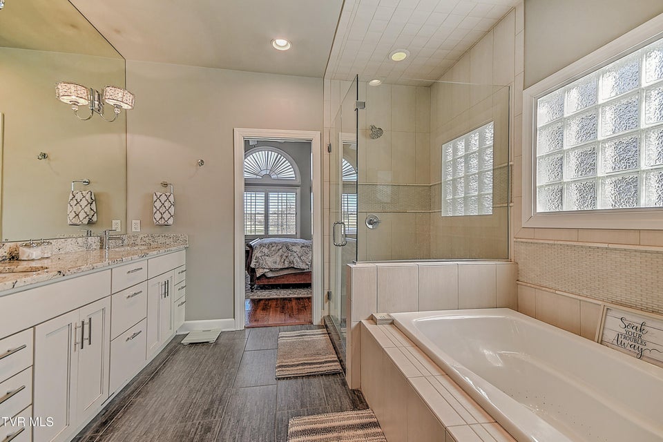 Photo #30: 1112 Wiembley Drive