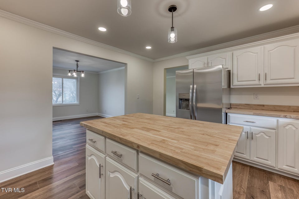 Photo #10: 2230 Dave Buck Road