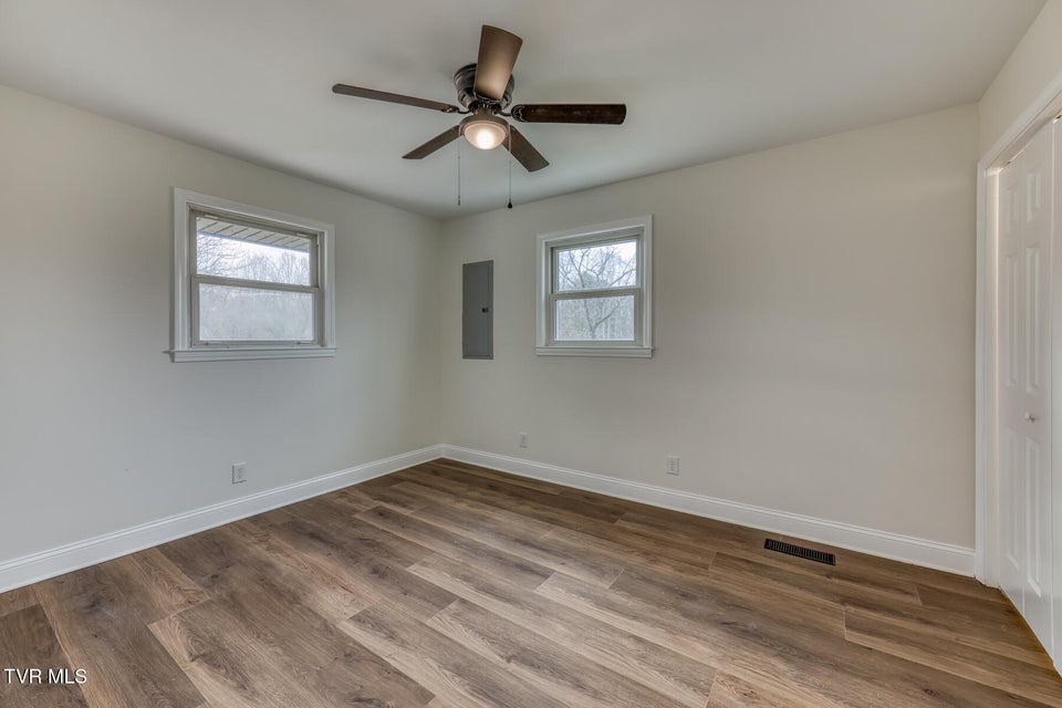 Photo #23: 2230 Dave Buck Road