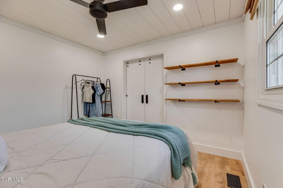 Photo #21: 702 Crowell Lane