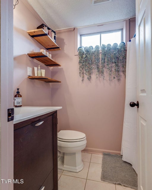 Photo #31: 702 Crowell Lane