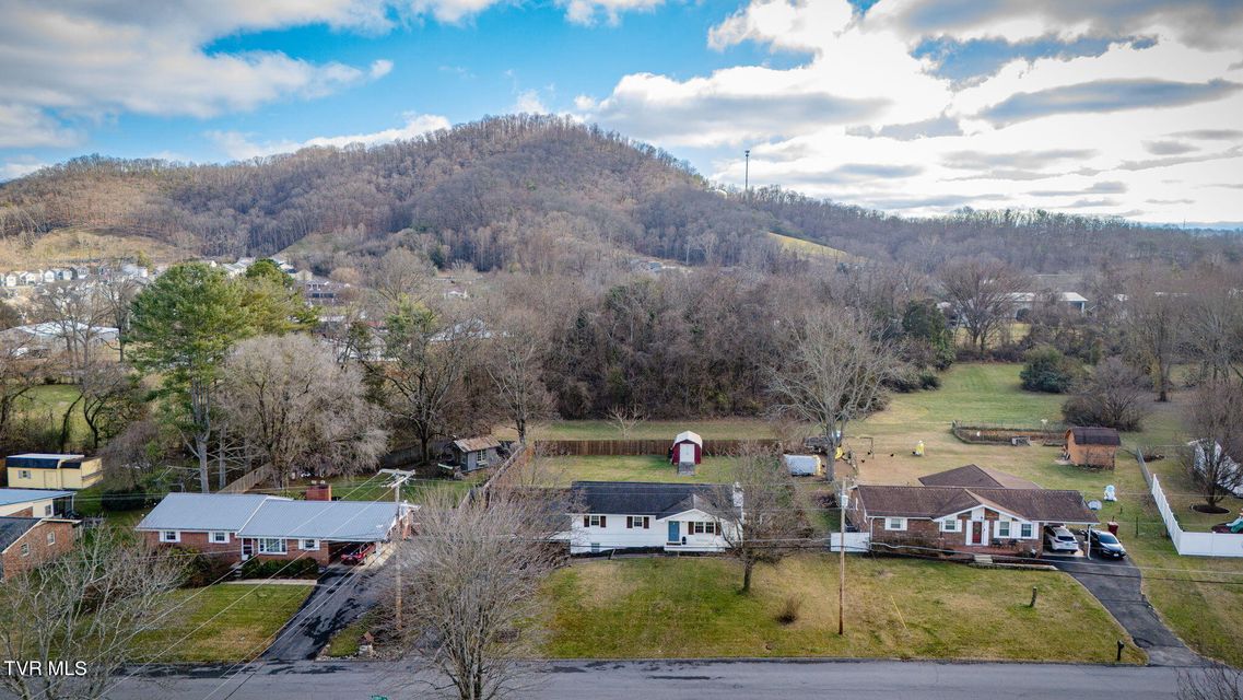 Photo #38: 702 Crowell Lane