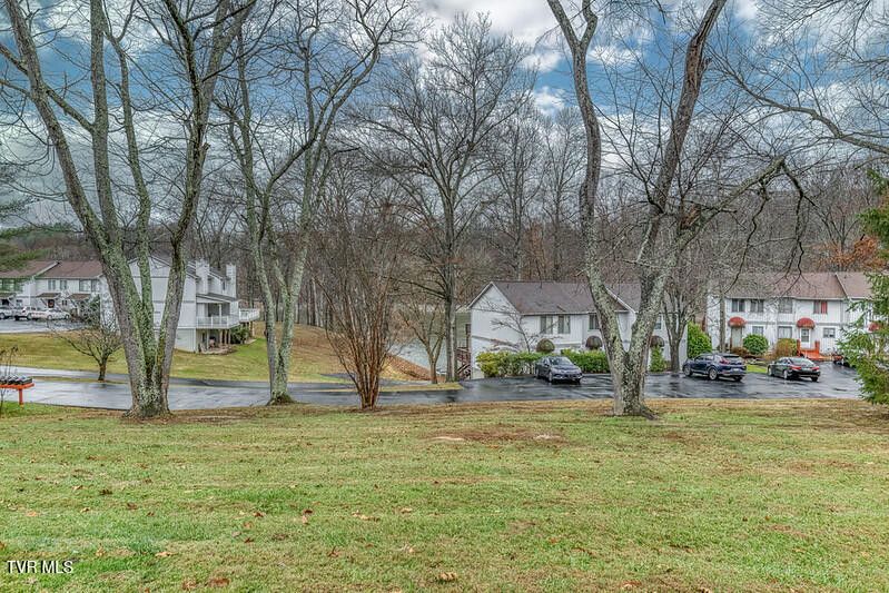 Photo #33: 102 Point Shore Pvt Drive 