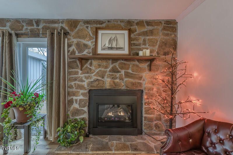 Photo #15: 102 Point Shore Pvt Drive 