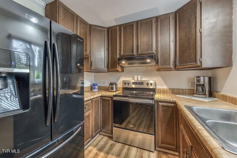 Photo #7: 102 Point Shore Pvt Drive 