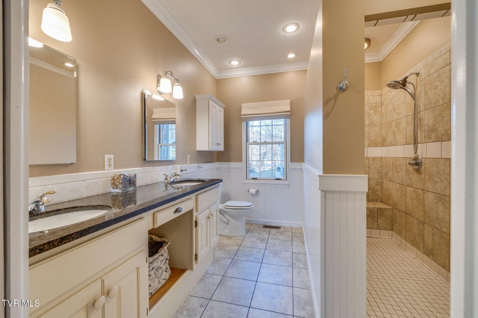 Photo #27: 1001 Fiddlers Way