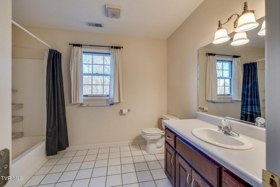 Photo #39: 1001 Fiddlers Way